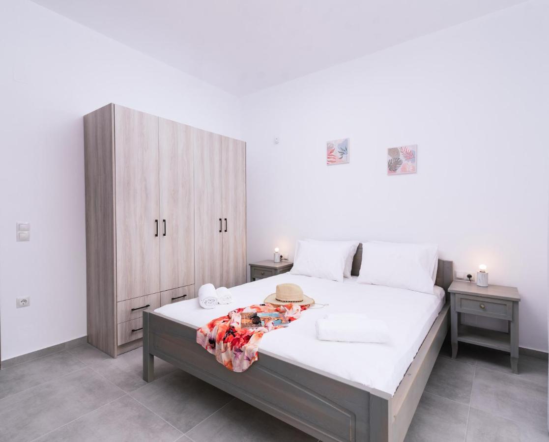 Lychnos Apartments Kamilari Bagian luar foto
