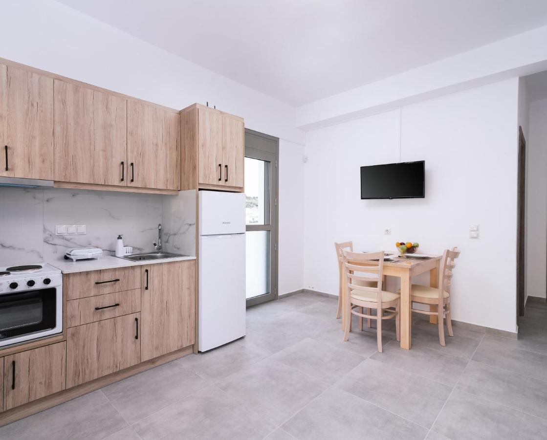 Lychnos Apartments Kamilari Bagian luar foto