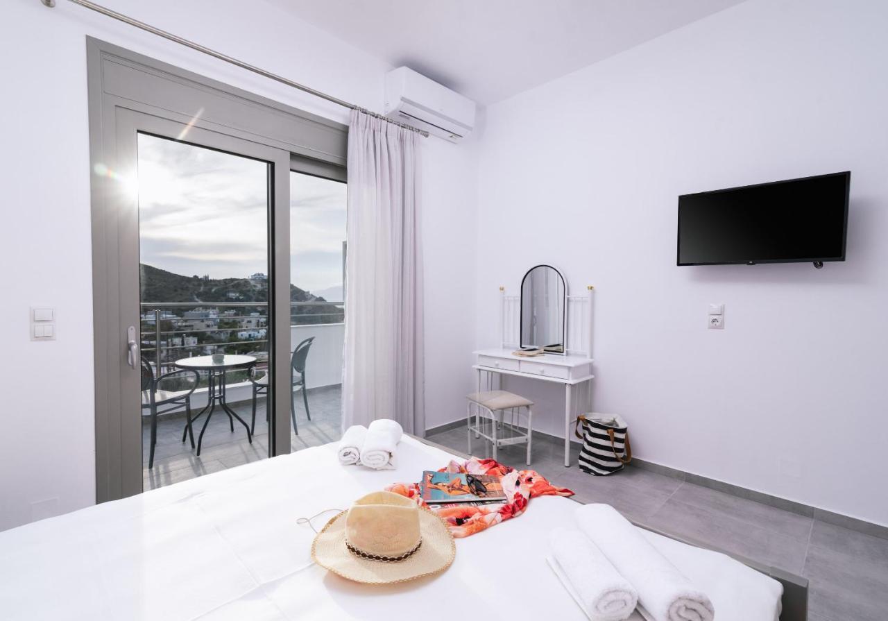 Lychnos Apartments Kamilari Bagian luar foto